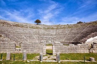 Teatri antik i Dodonit