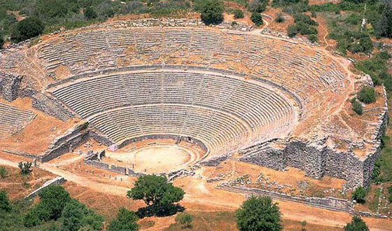 Teatri antik i Dodonit